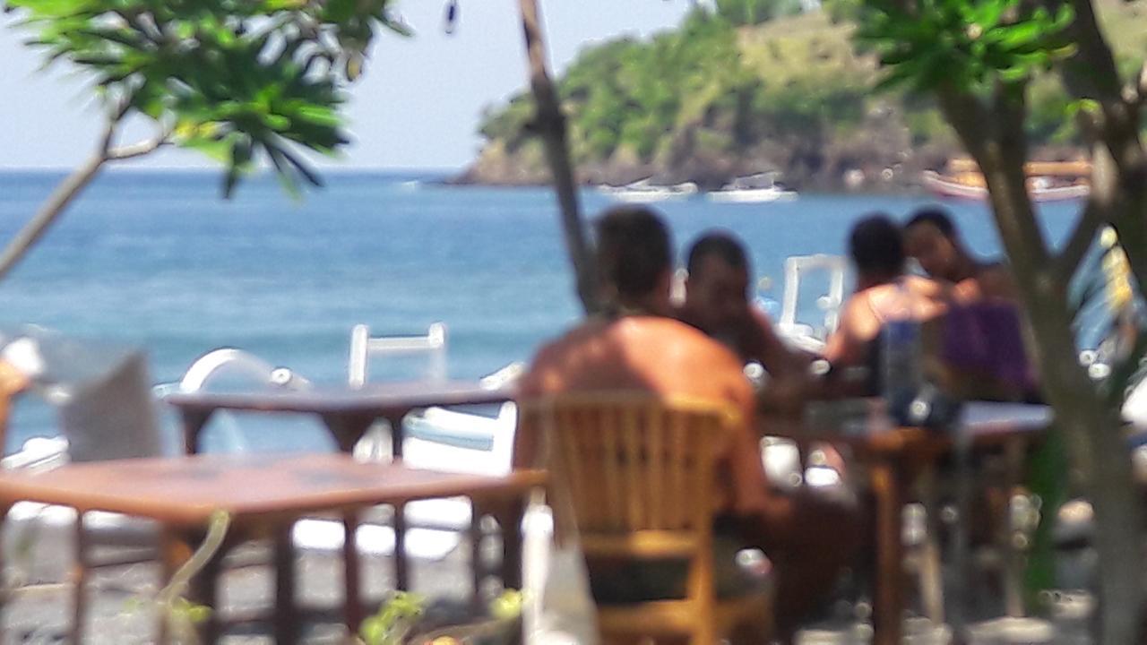 Warung Pantai Bungalows Amed Eksteriør billede